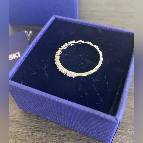 SWAROVSKI Vittore Ring - Marquise cut/ White/ Rhodium plated [58] - Picture 2 of 3